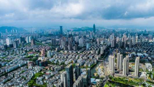 超真实下雨游戏攻略，真实下雨图片大全？-第2张图片-玄武游戏